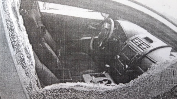 Կոտրել է մեքենայի ապակին ու դրամապանակ գողացել